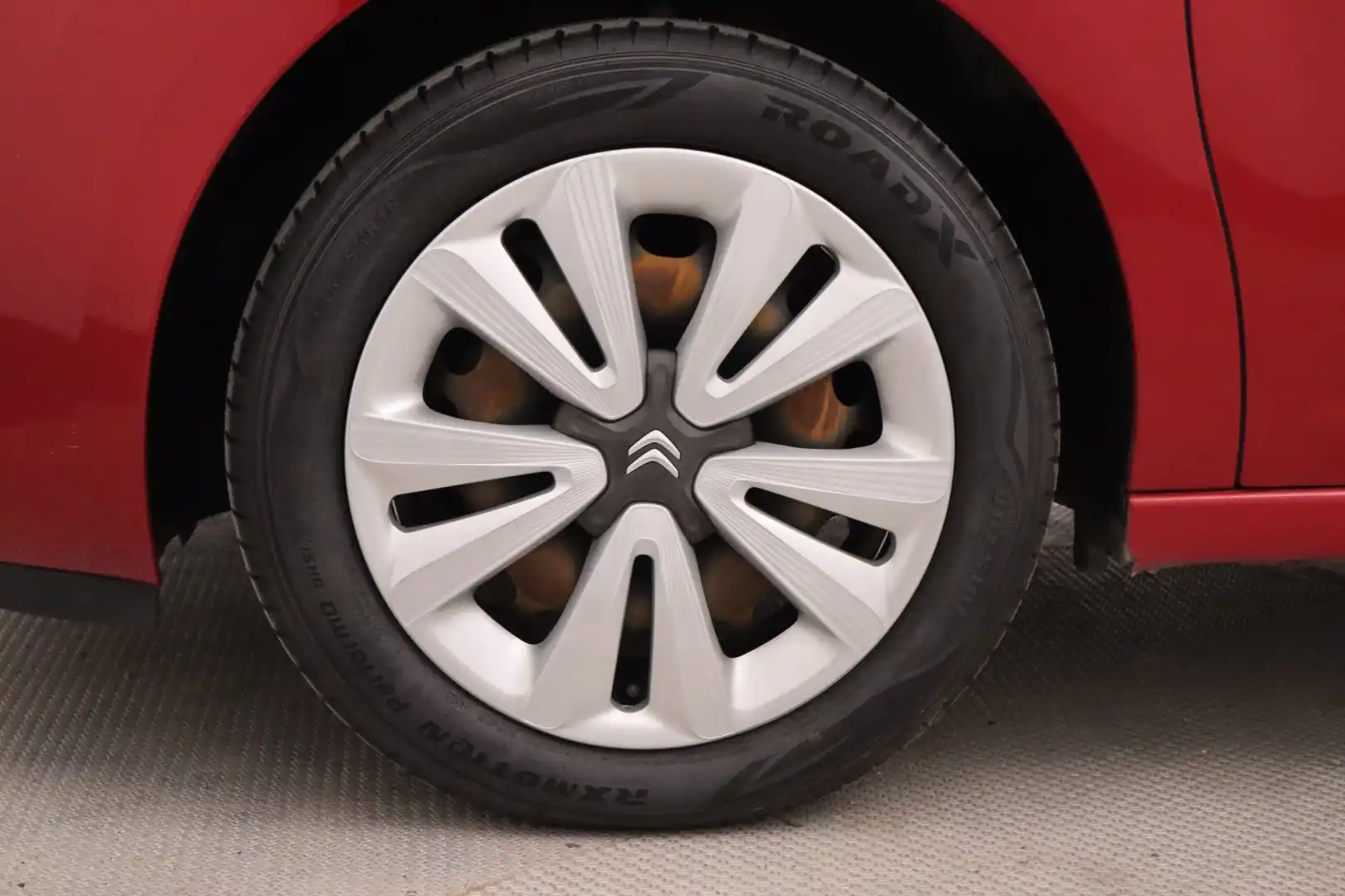 car-image