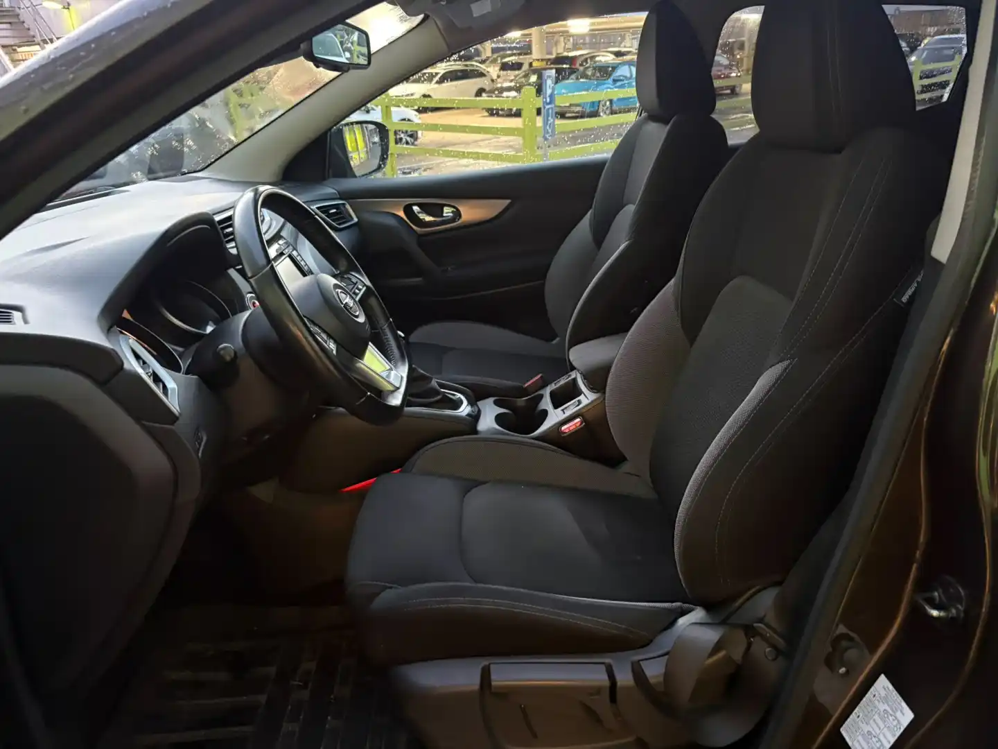car-image