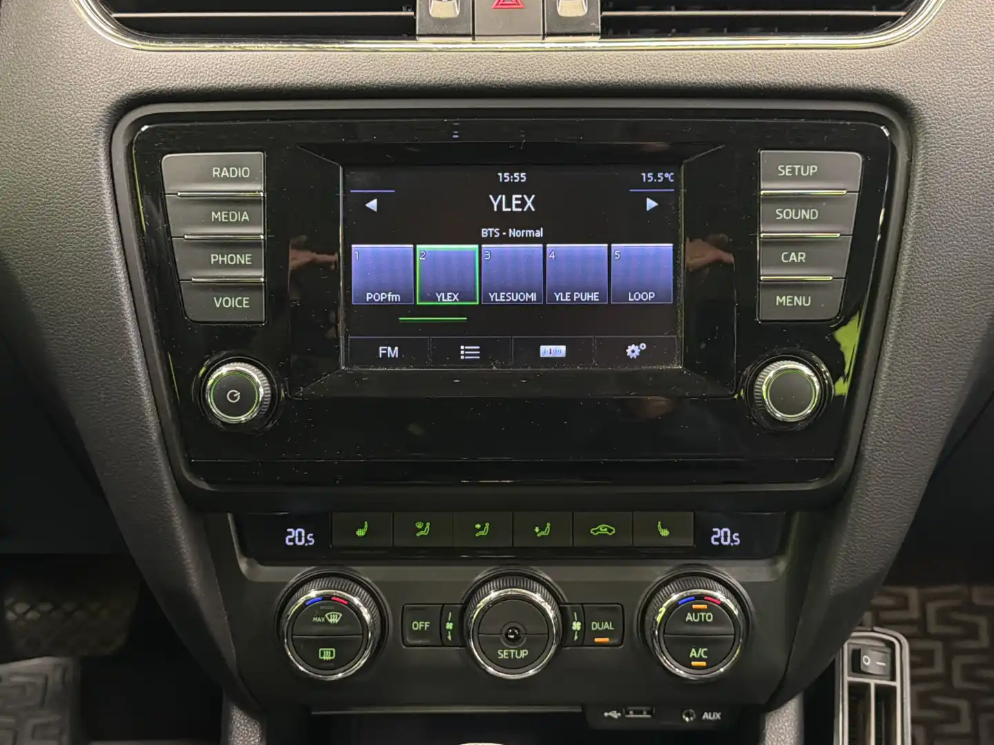 car-image