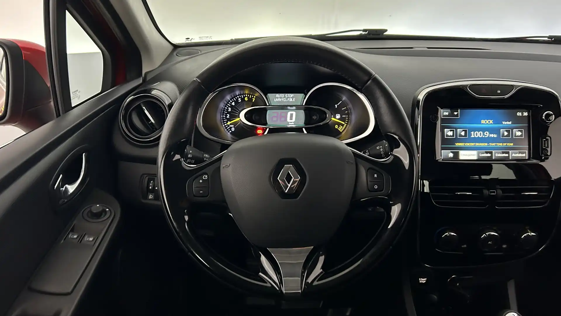 car-image