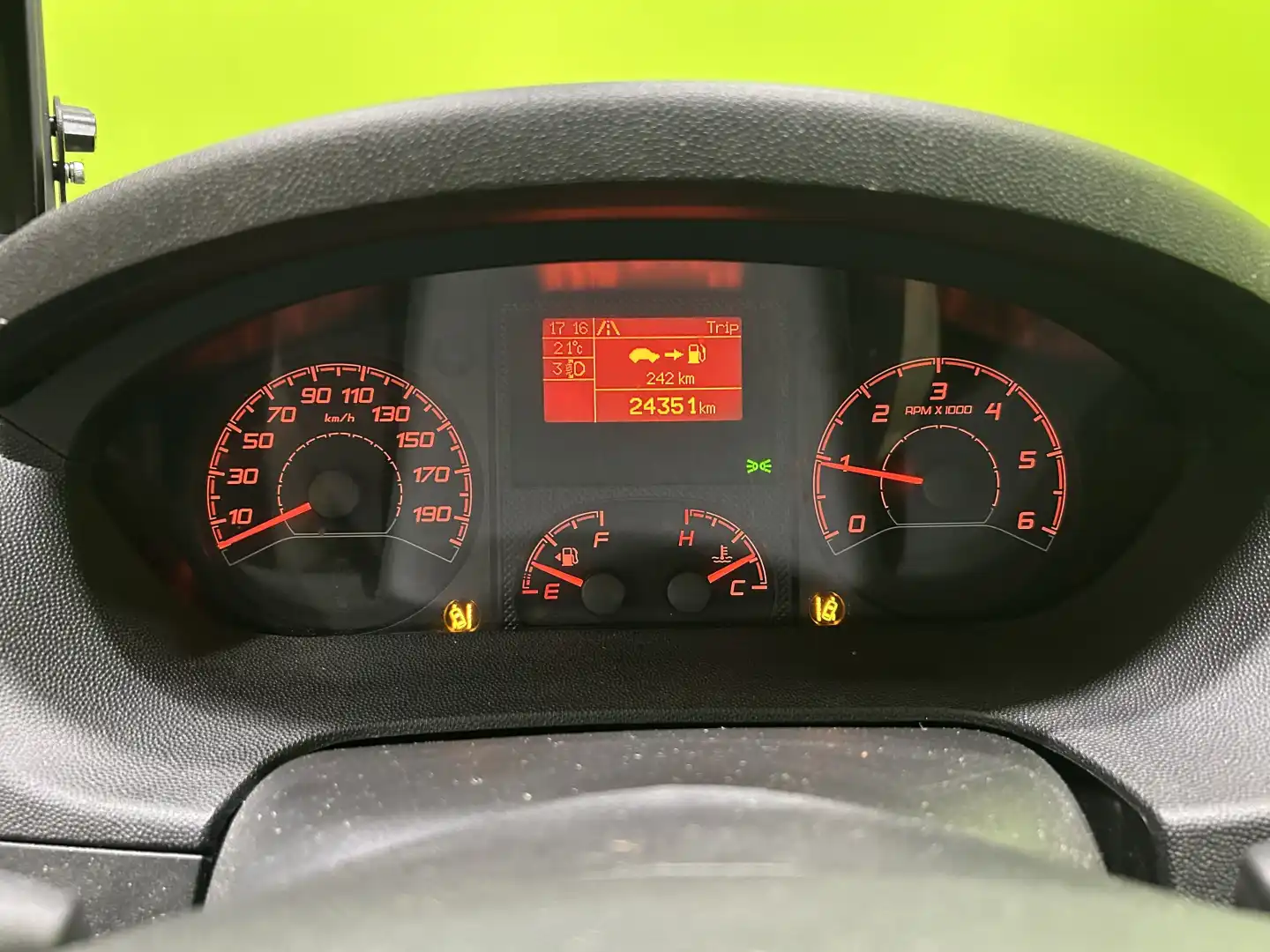 car-image