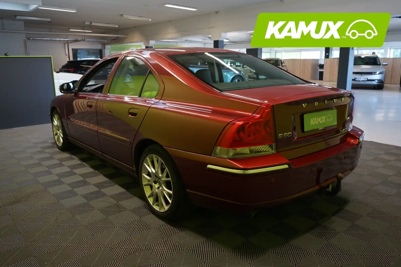 car-image