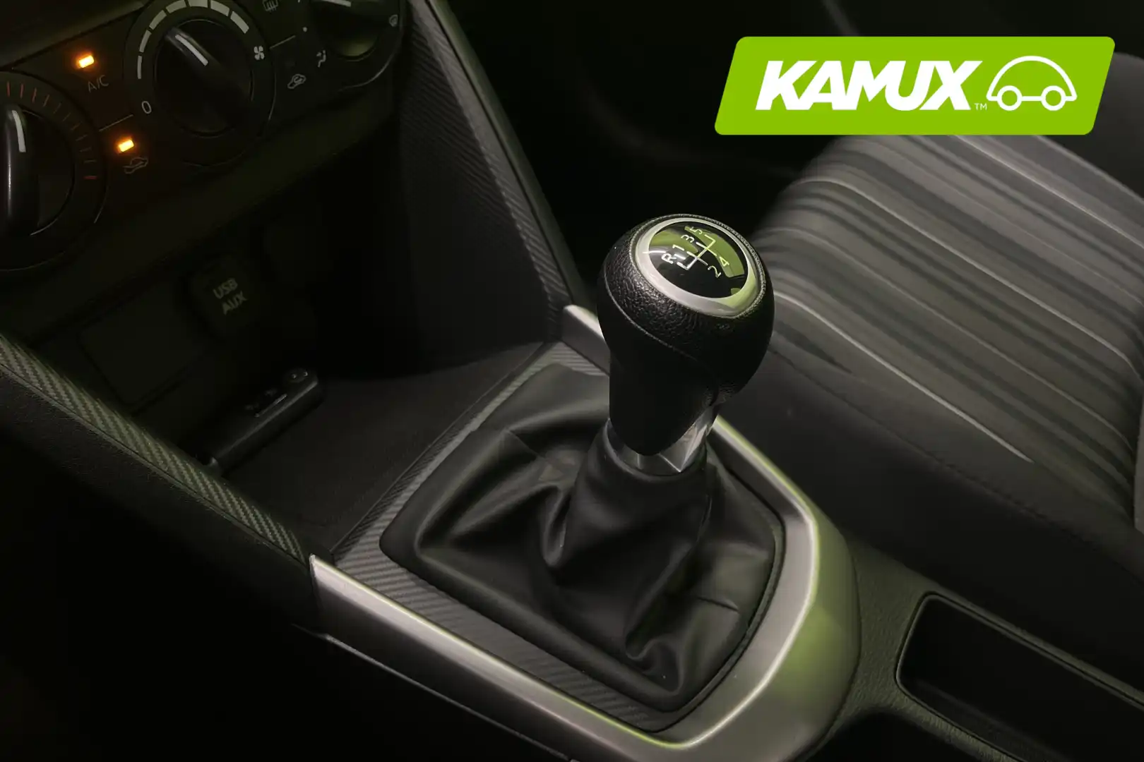 car-image
