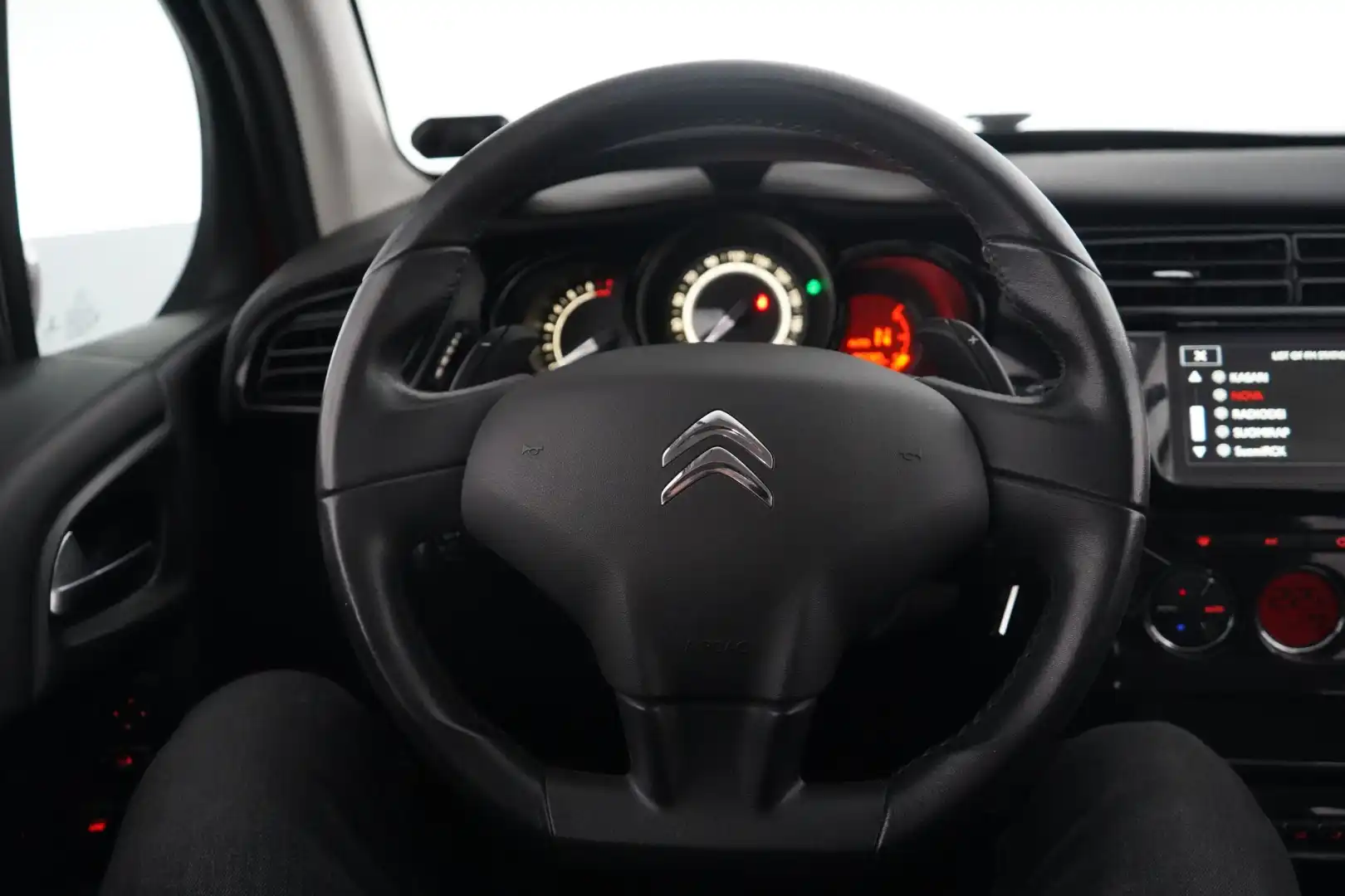 car-image