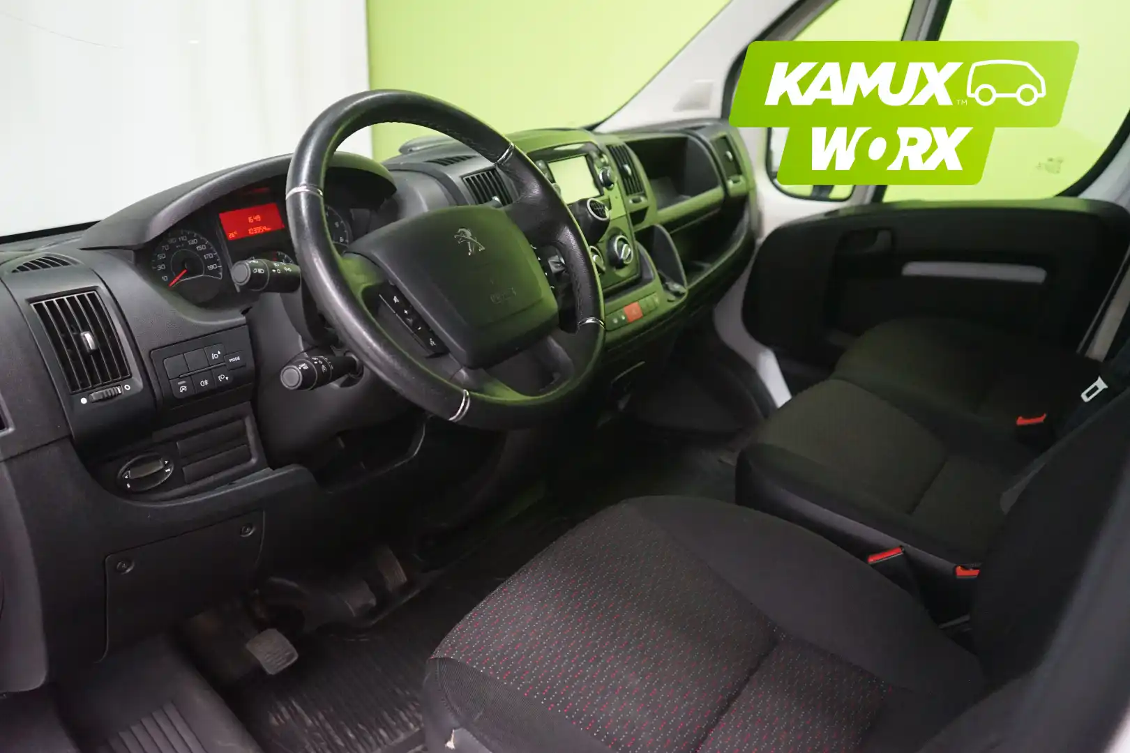 car-image
