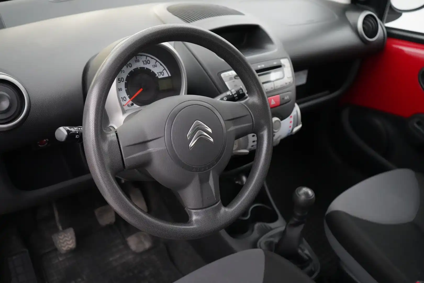 car-image