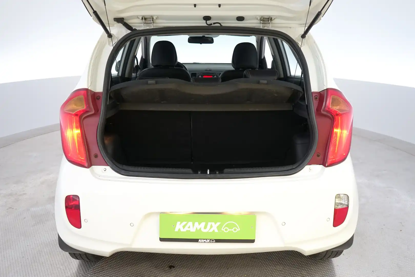 car-image