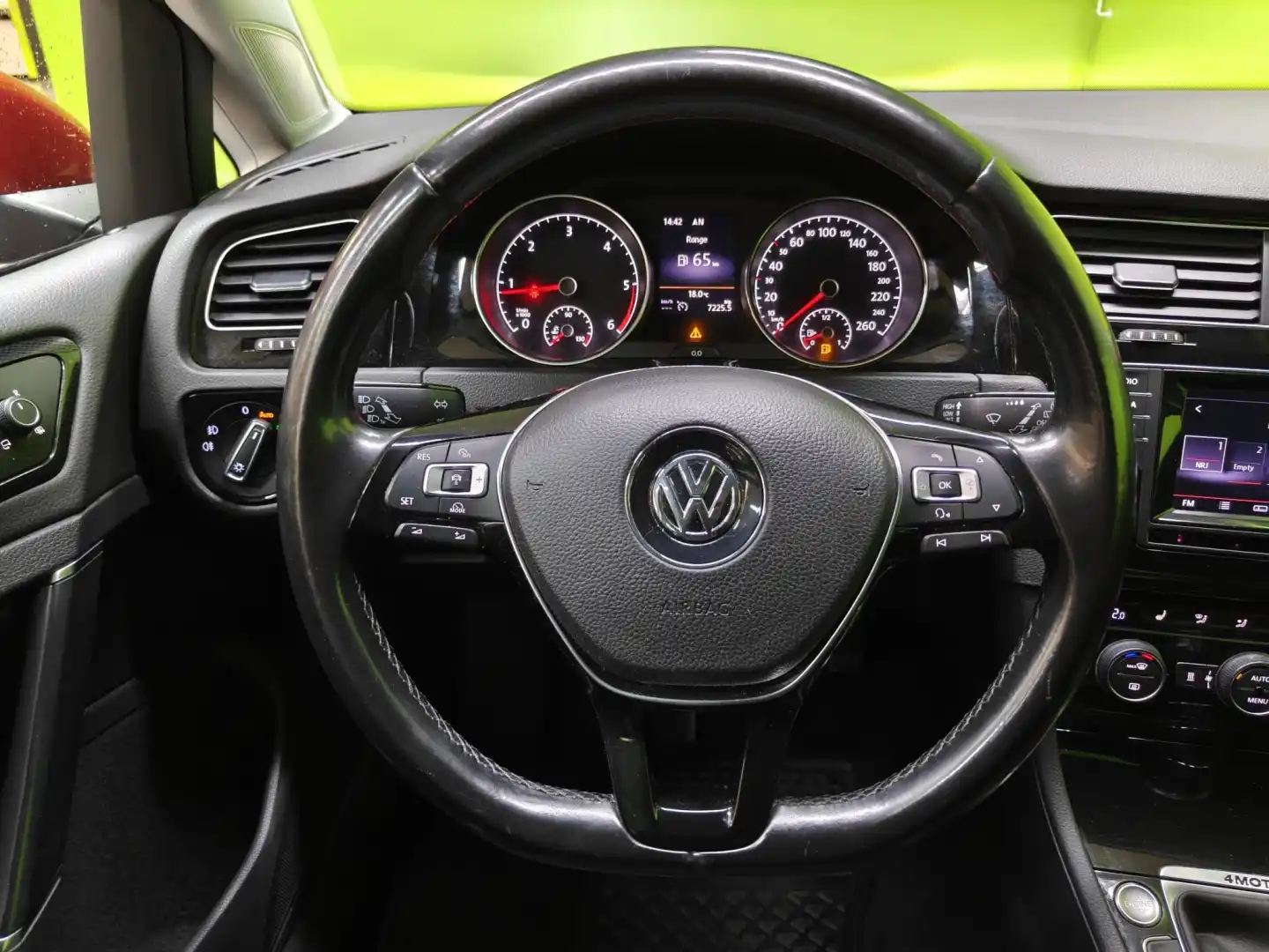 car-image
