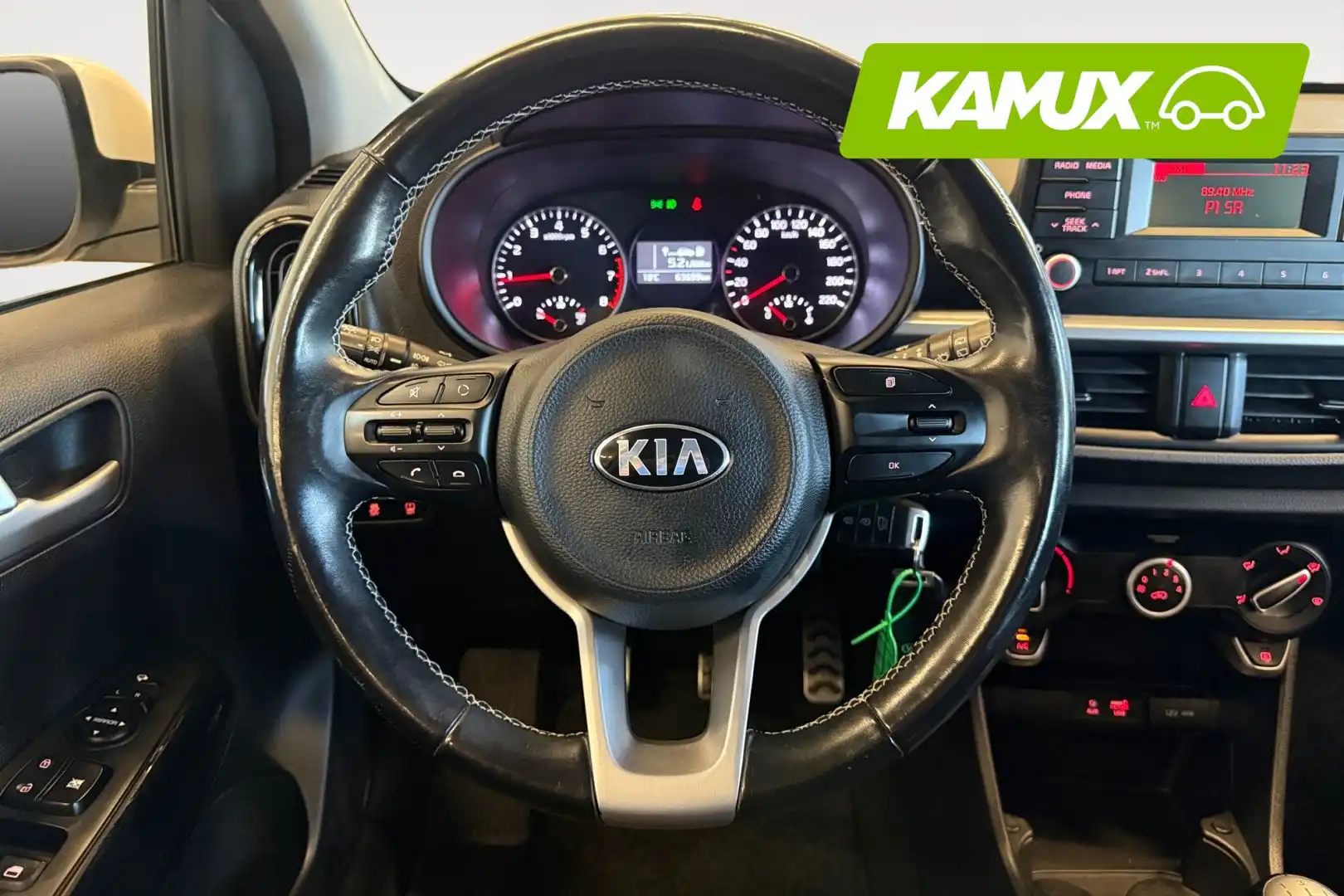 car-image