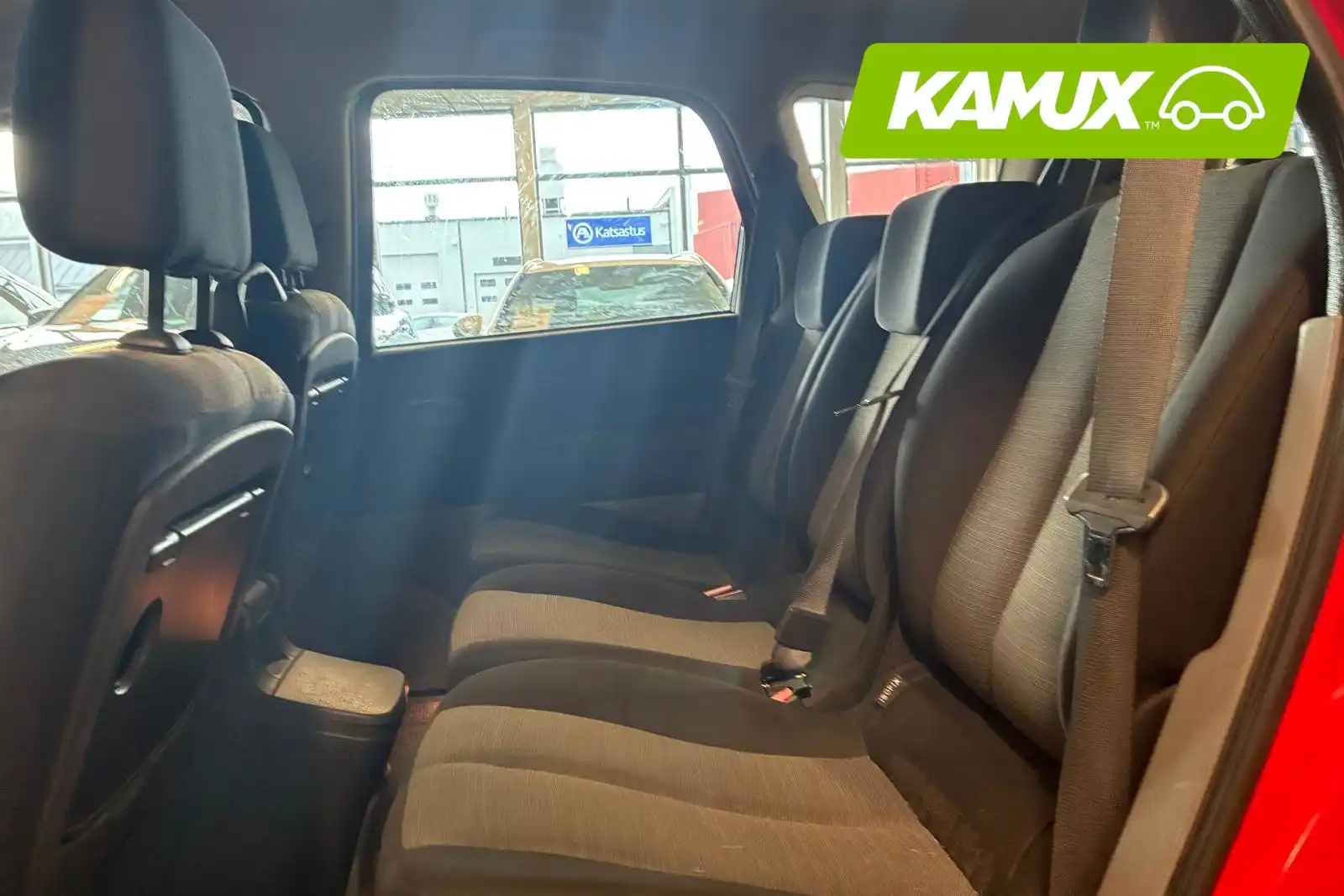 car-image