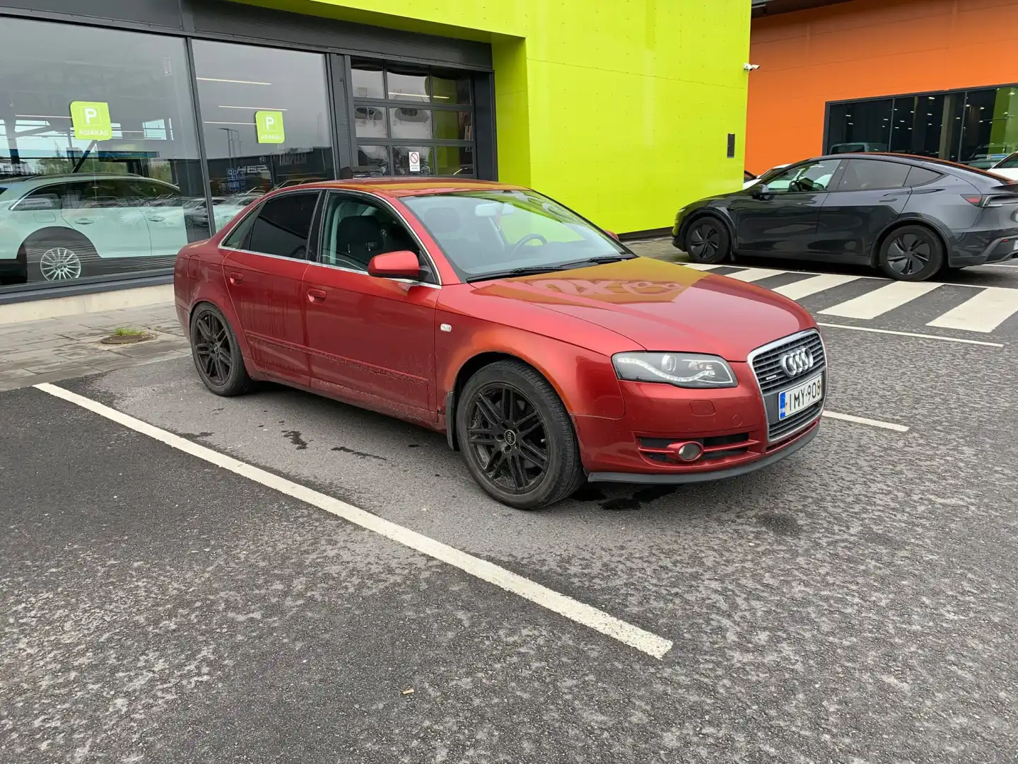 car-image