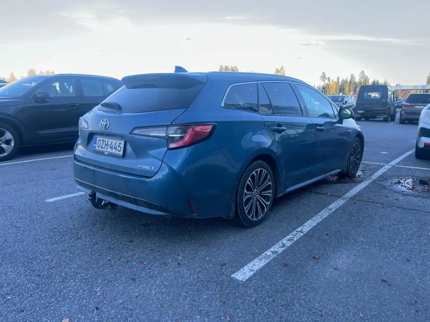 car-image