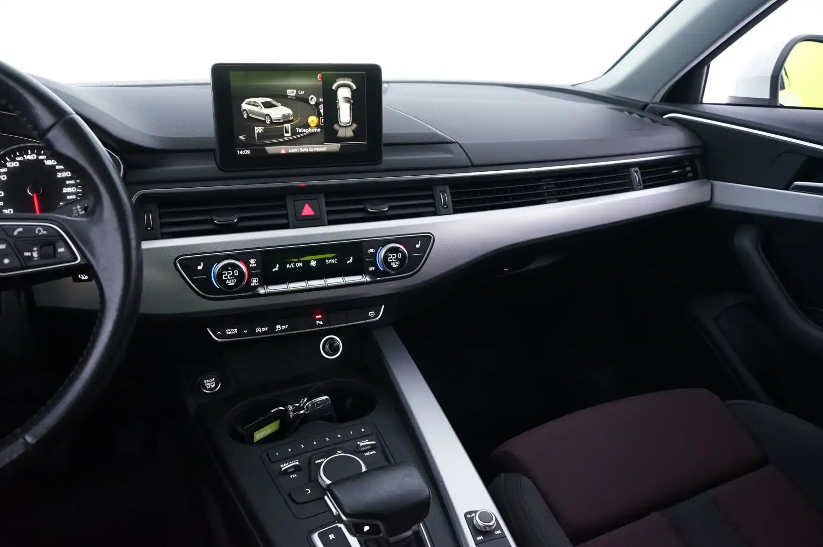 car-image