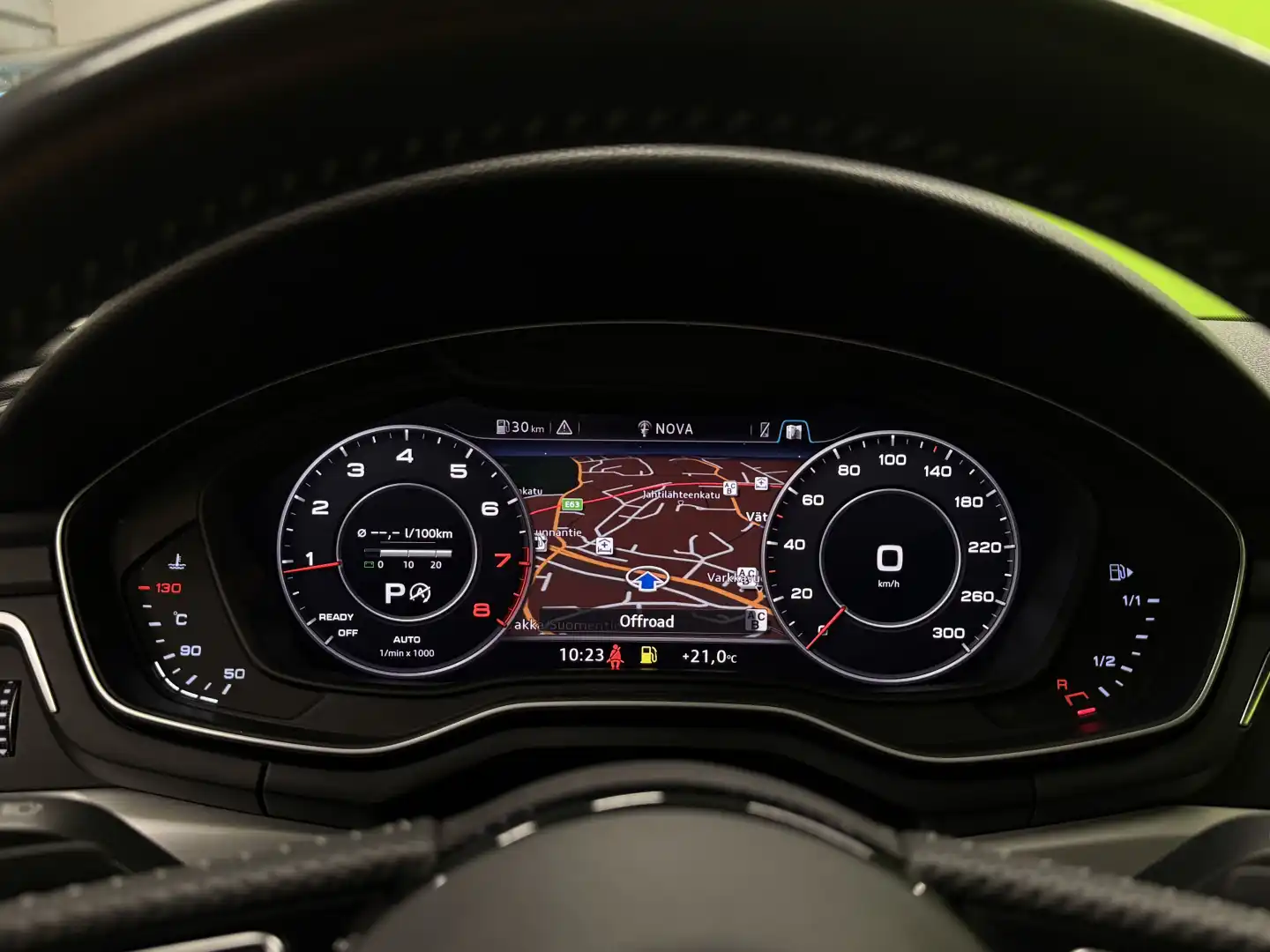 car-image