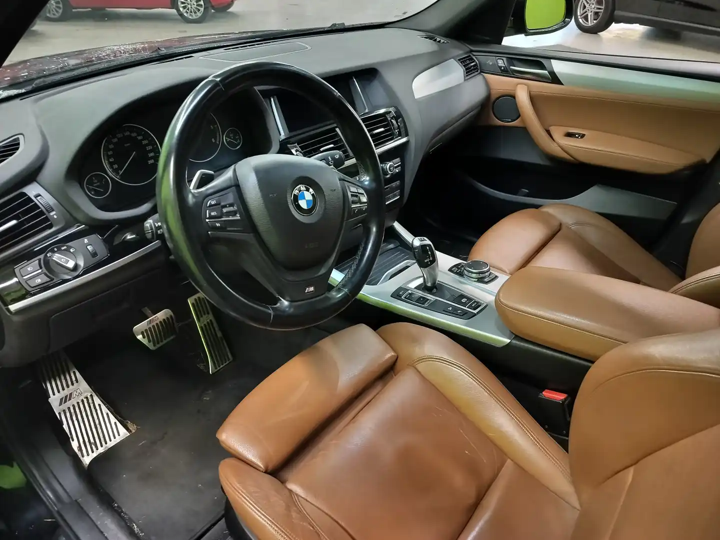 car-image