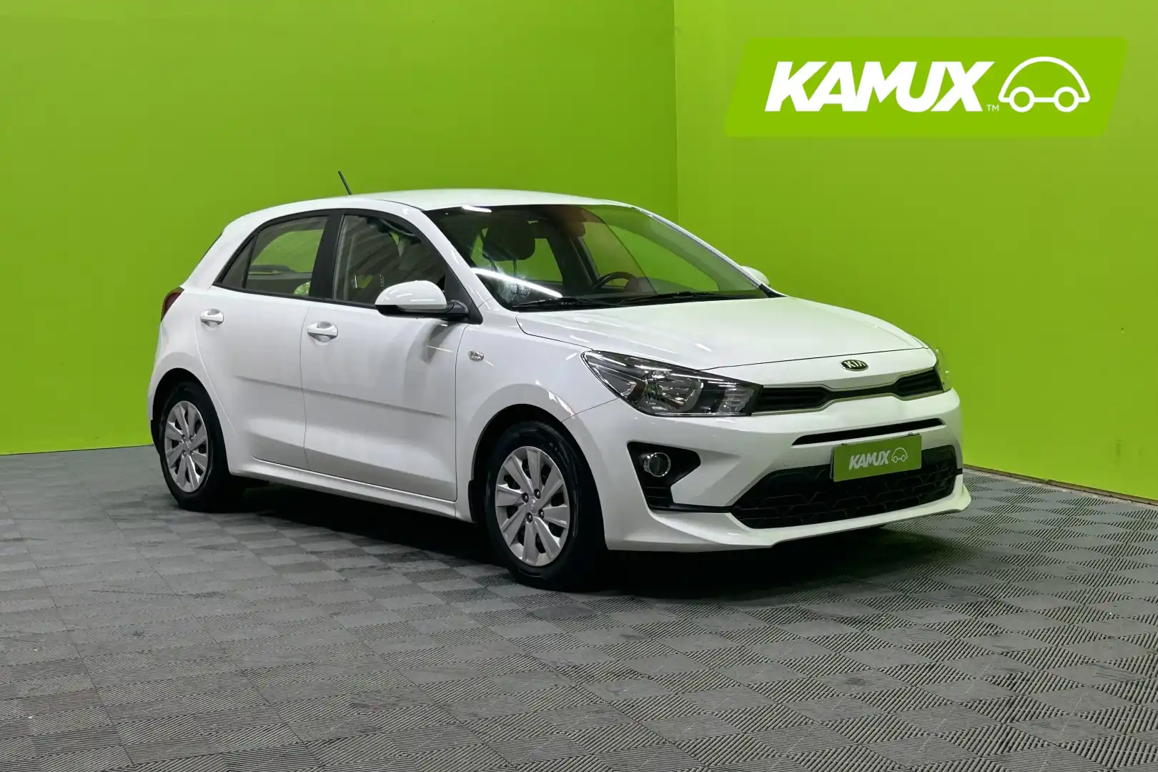 car-image