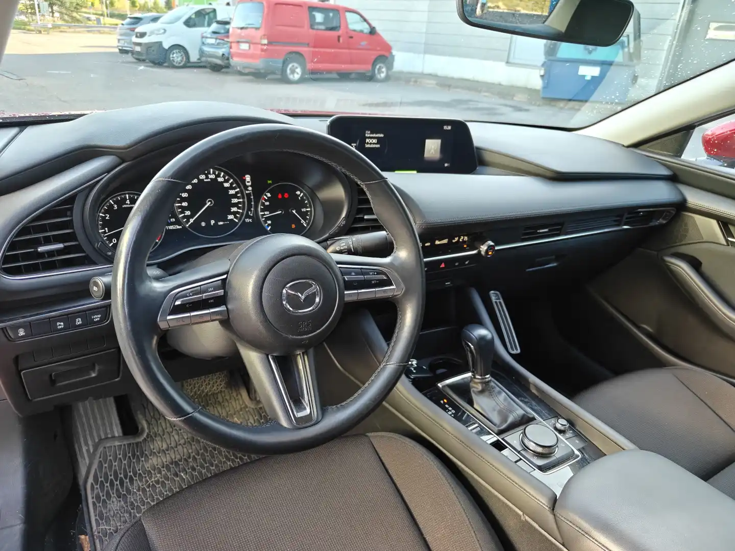 car-image