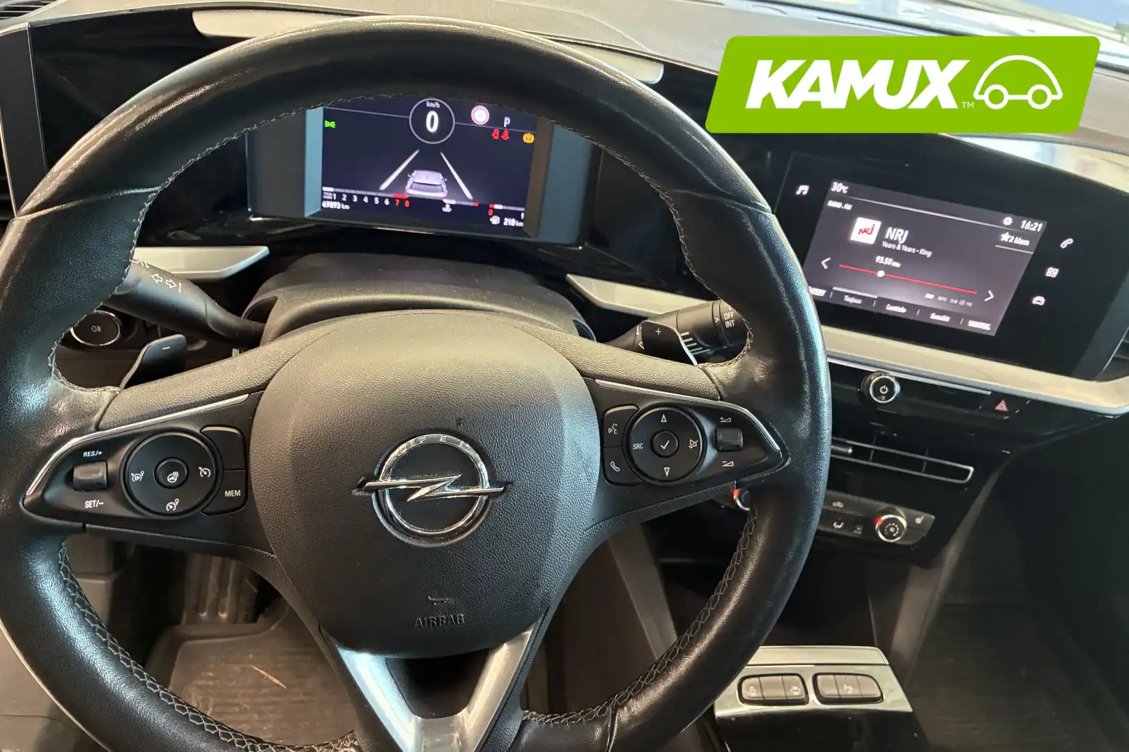 car-image