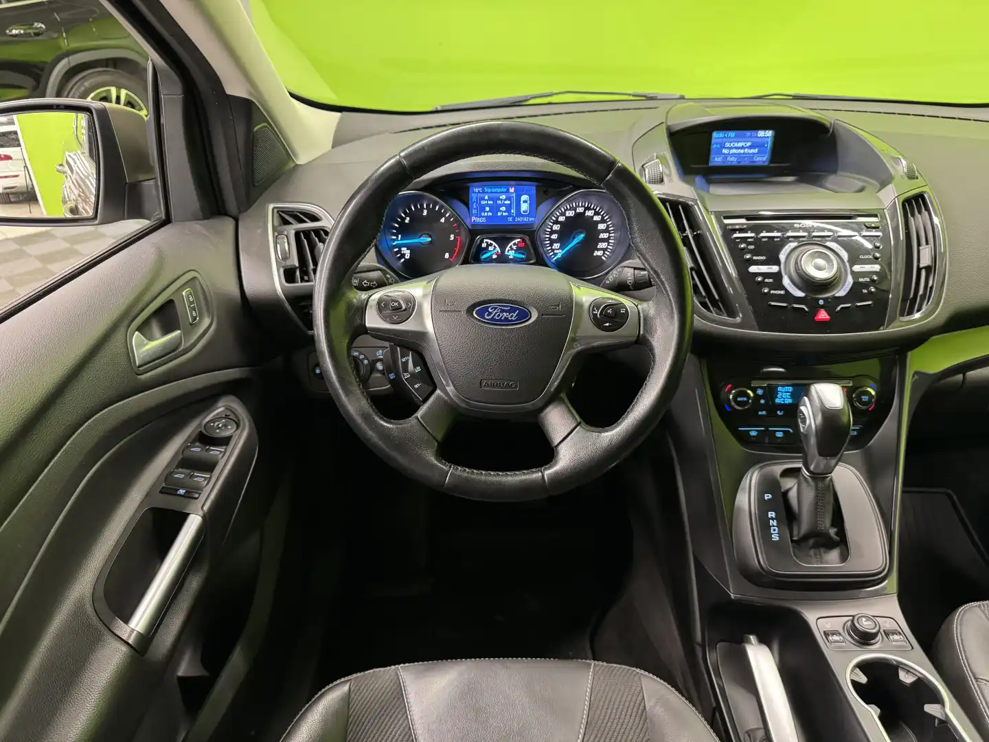 car-image