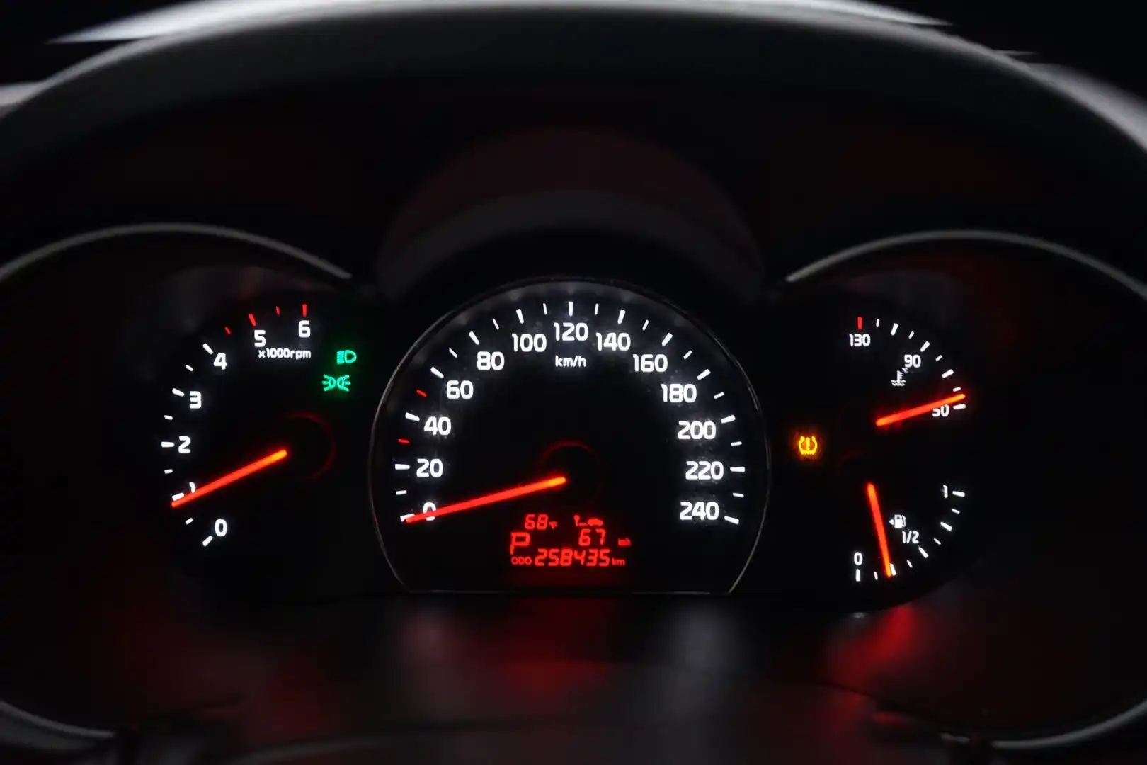 car-image