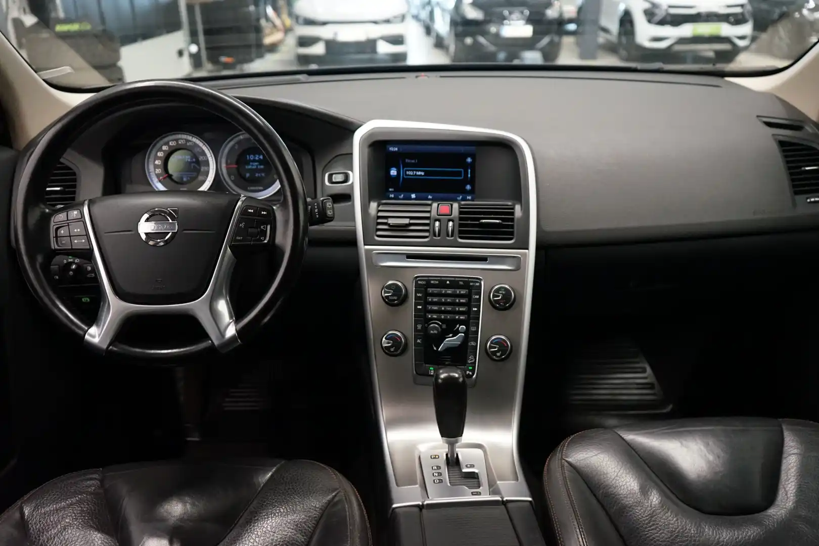 car-image