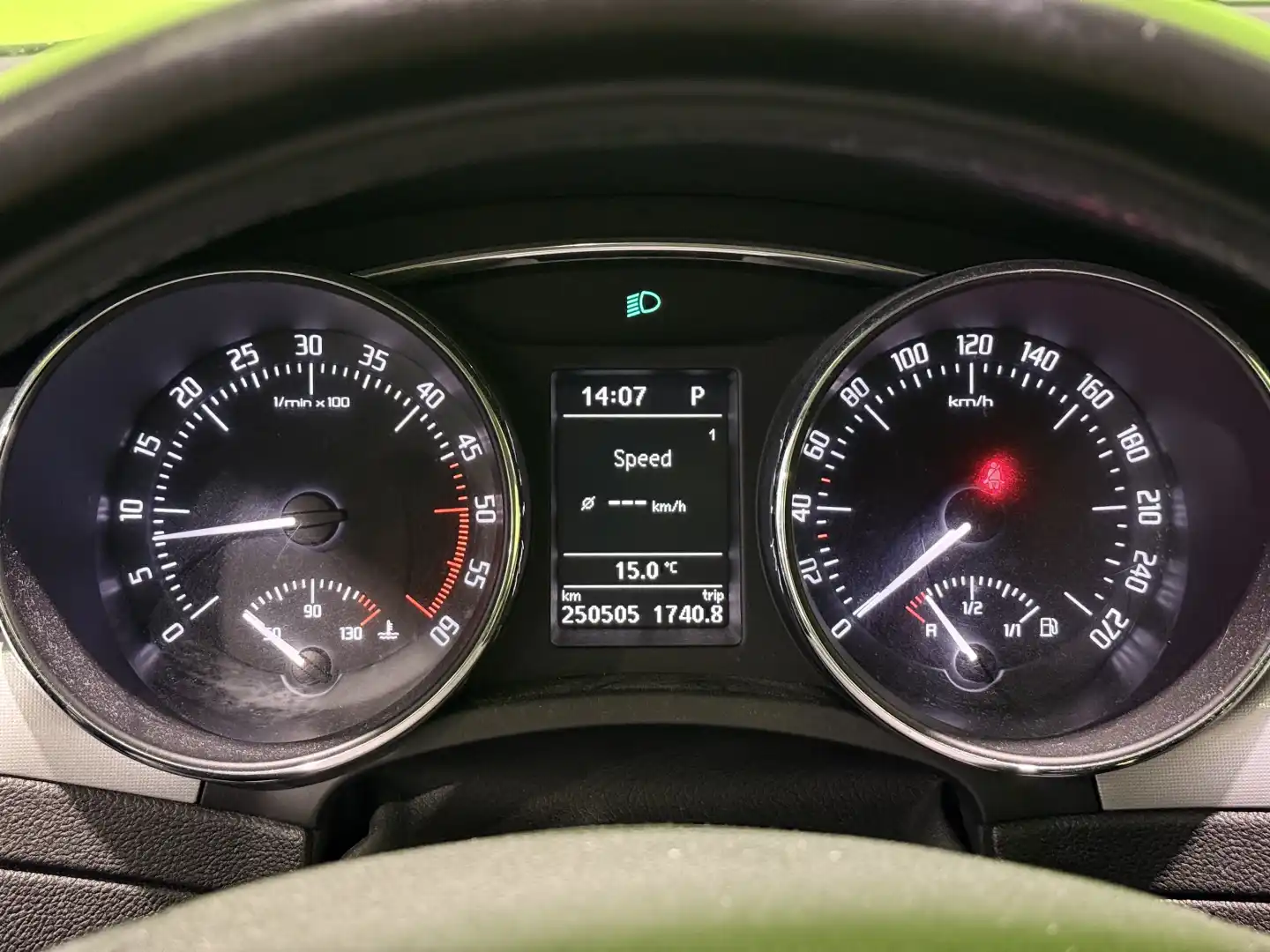 car-image