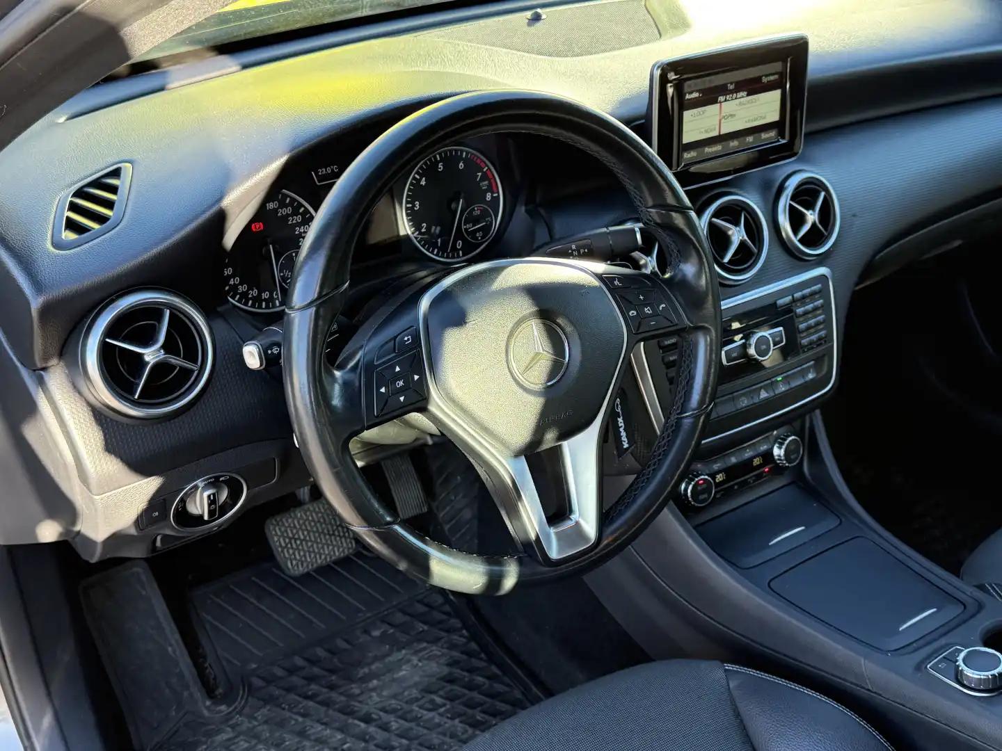 car-image