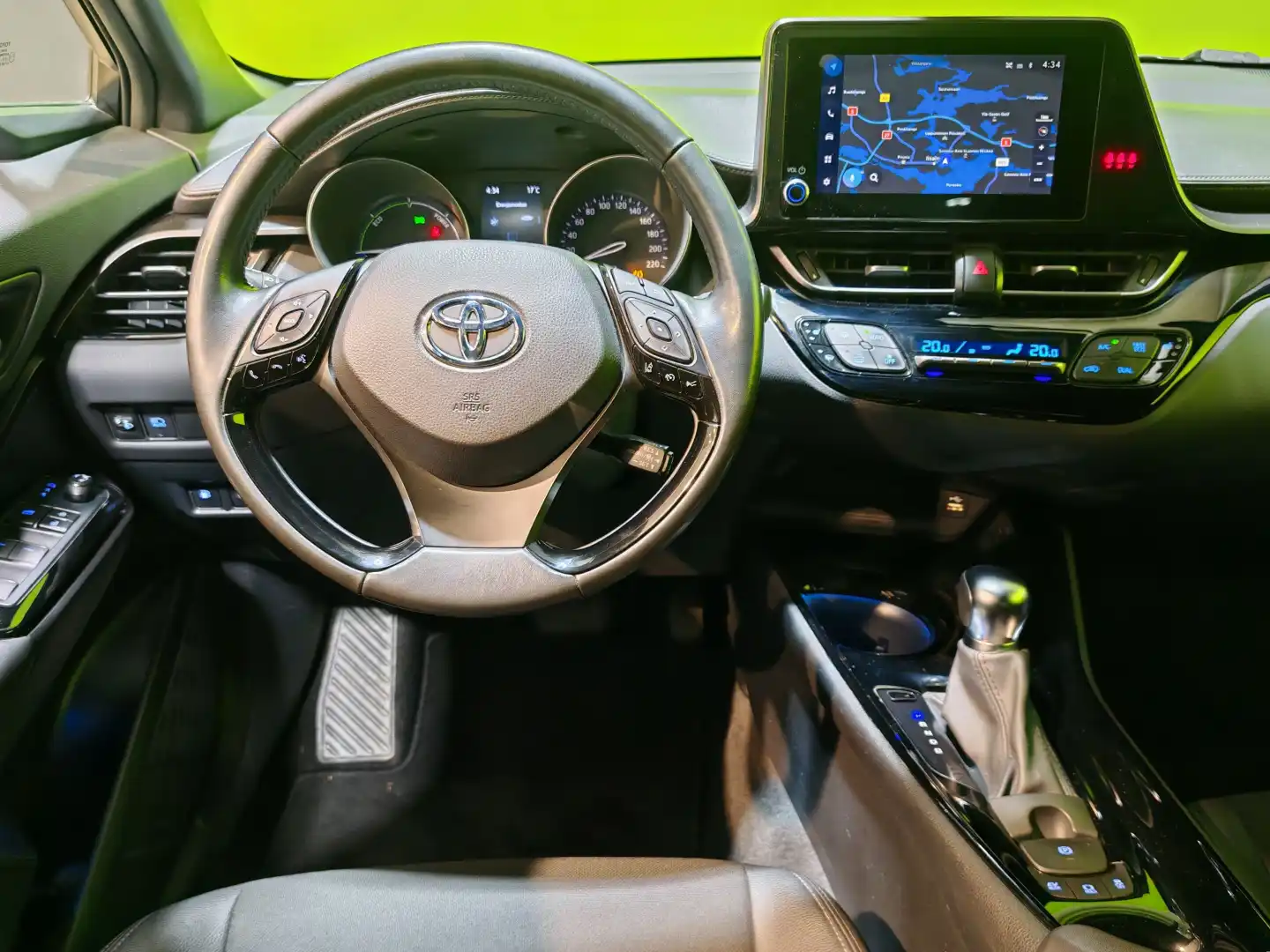 car-image