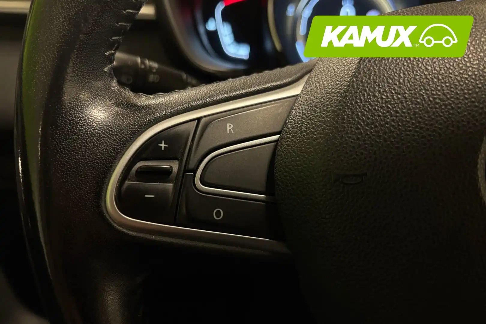 car-image