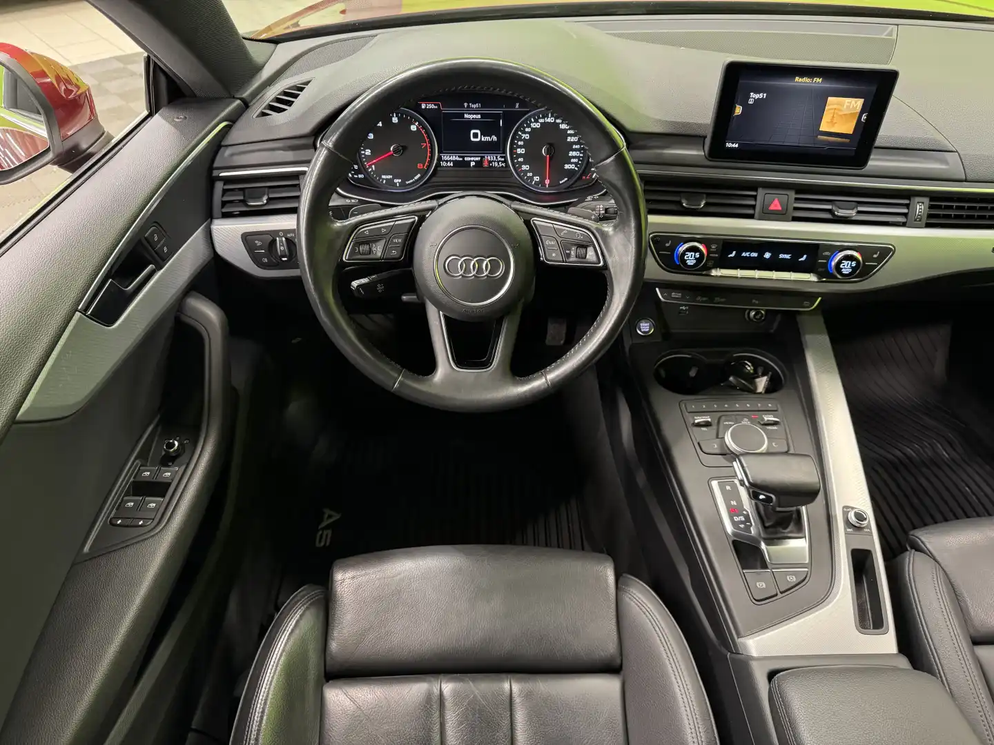 car-image
