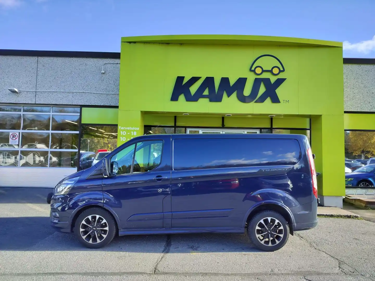car-image