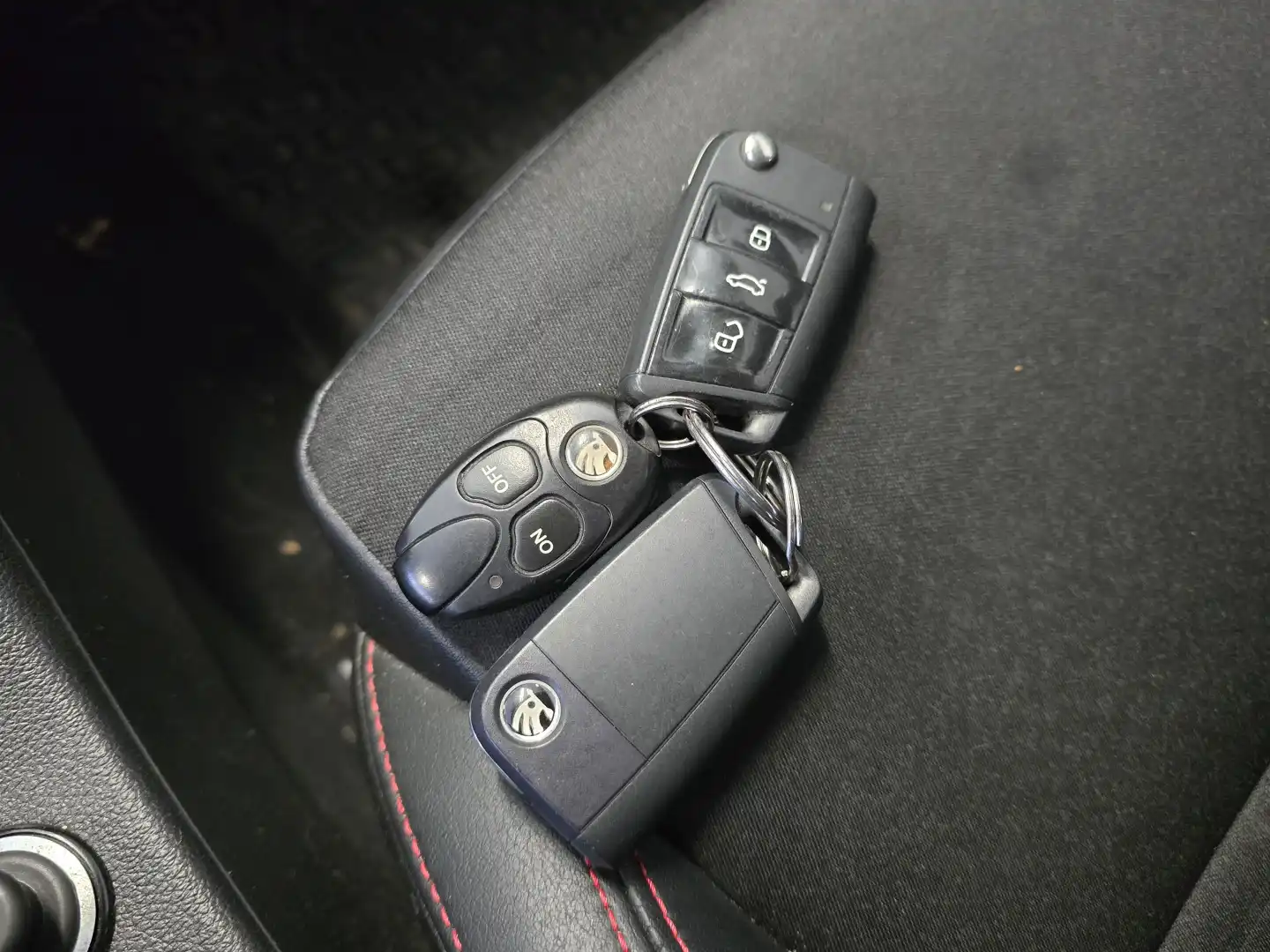 car-image