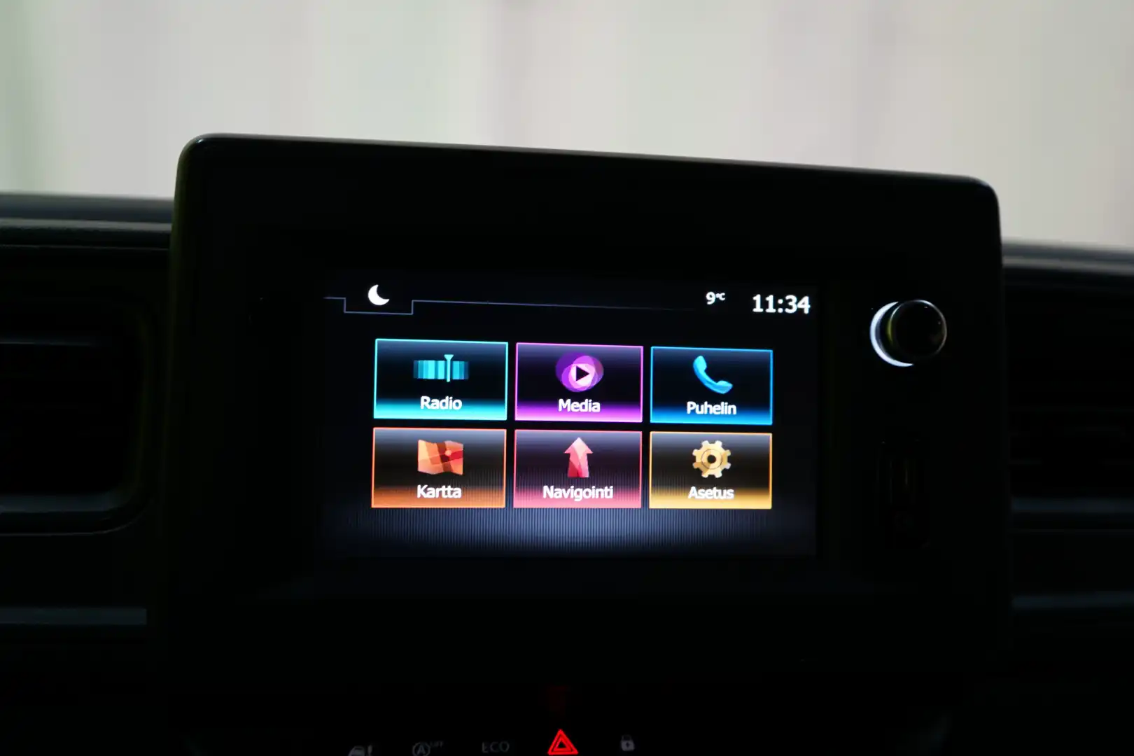 car-image
