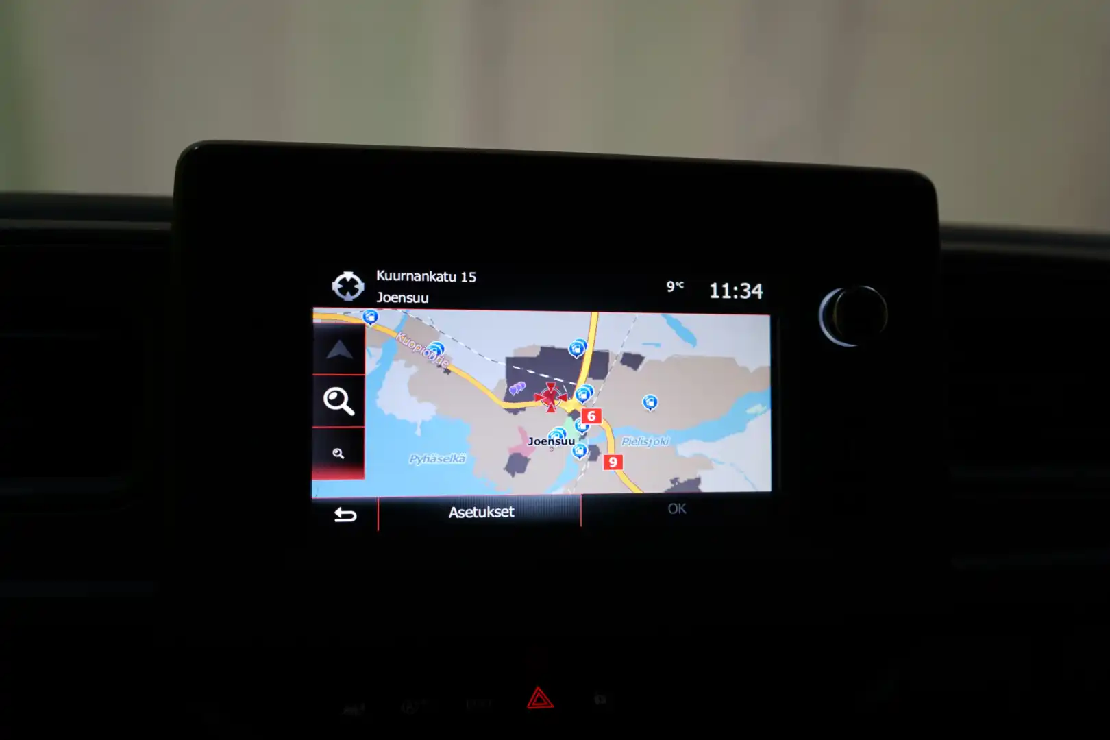 car-image