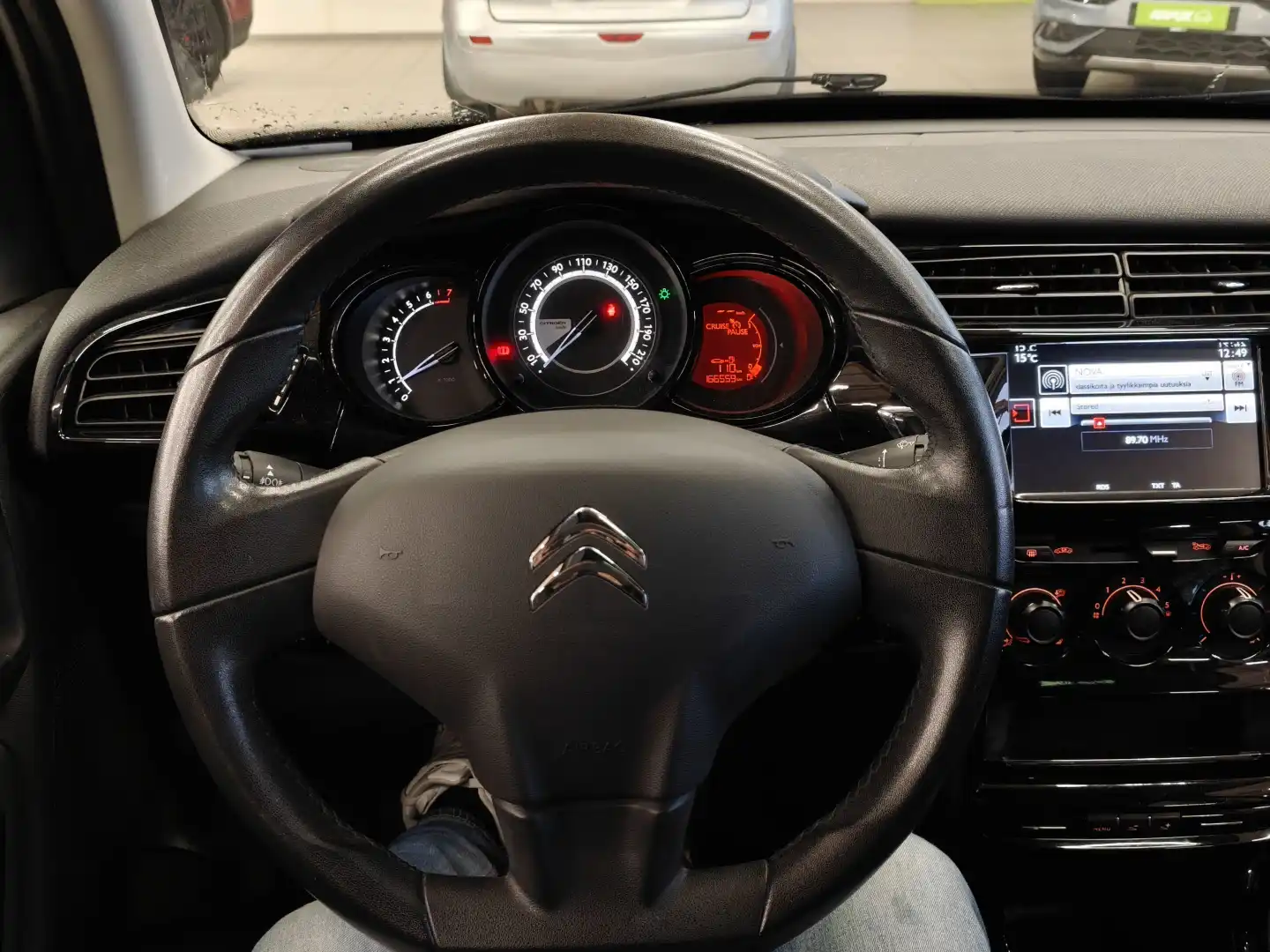 car-image