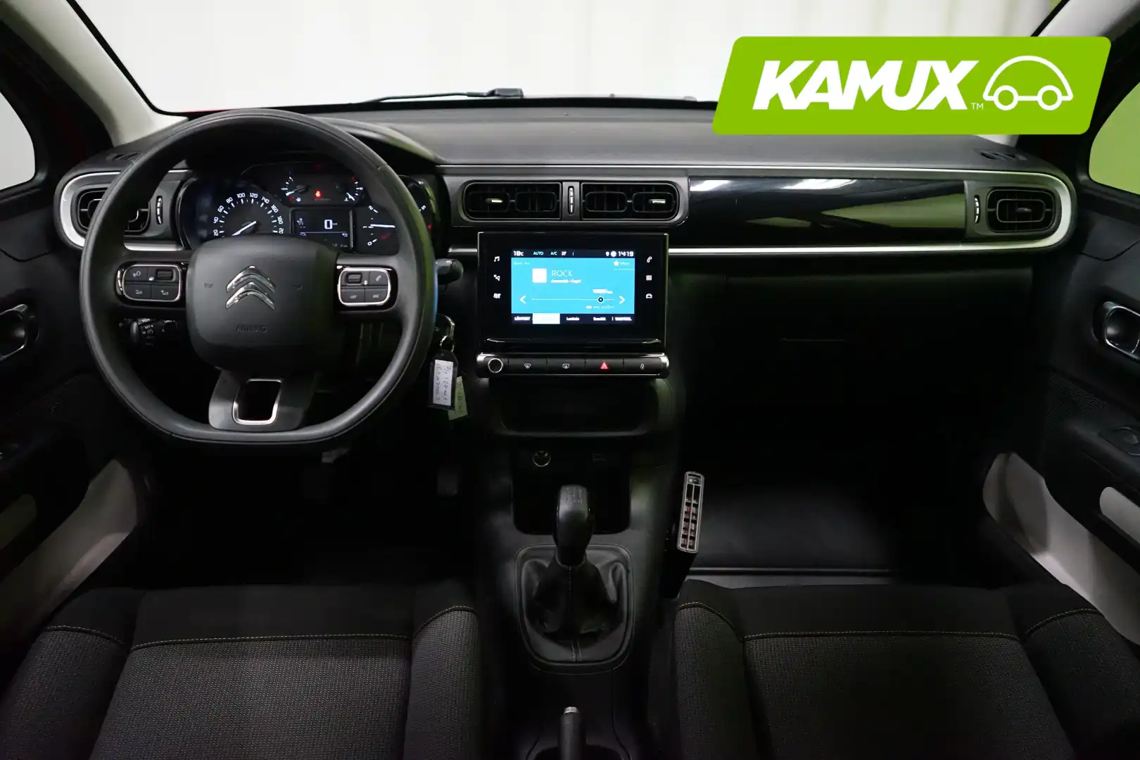 car-image