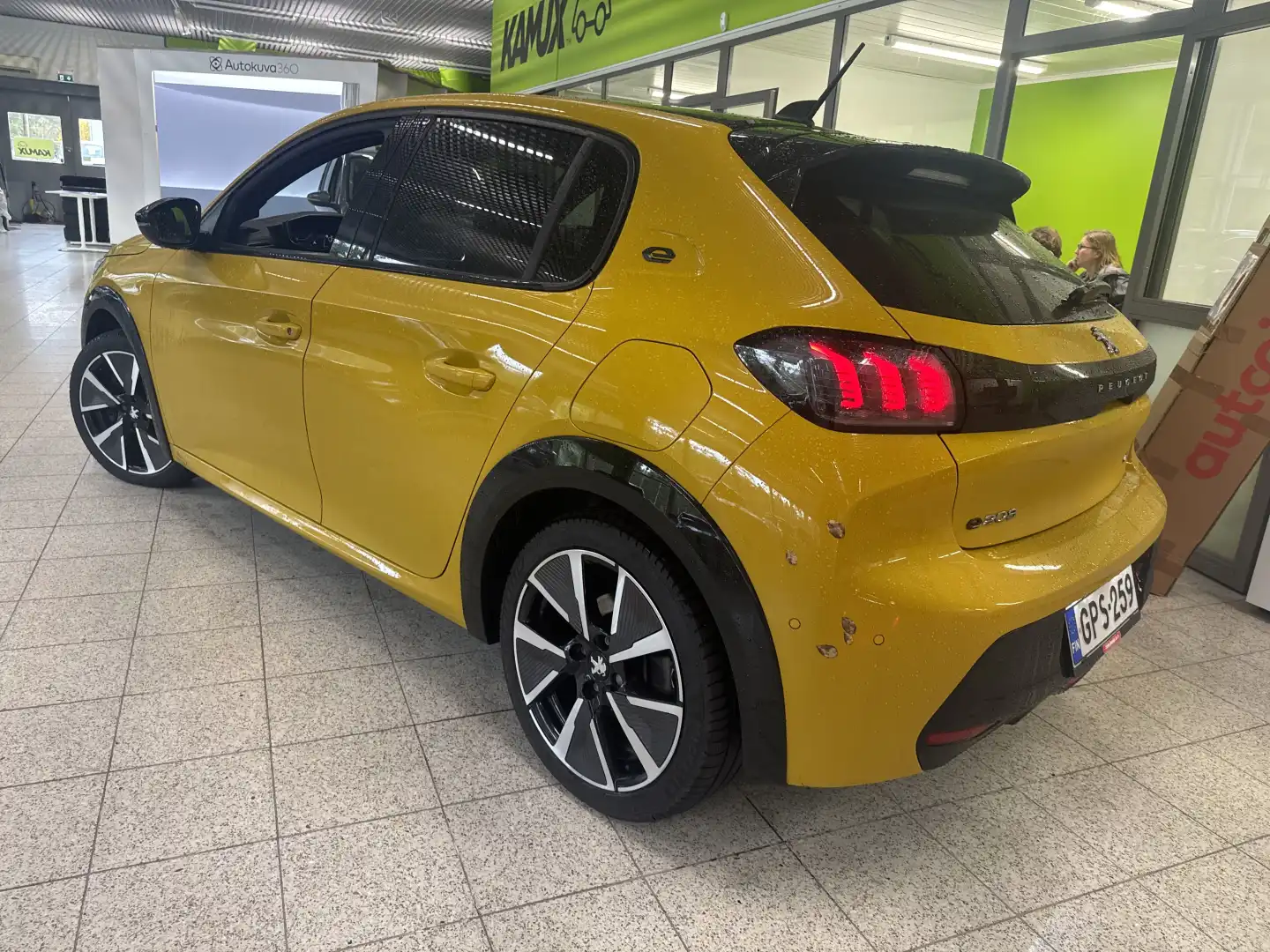 car-image