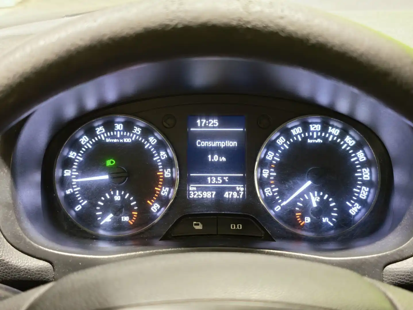 car-image