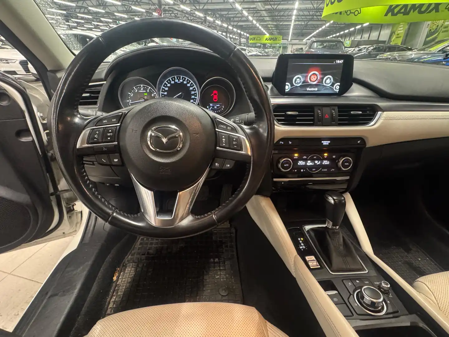 car-image