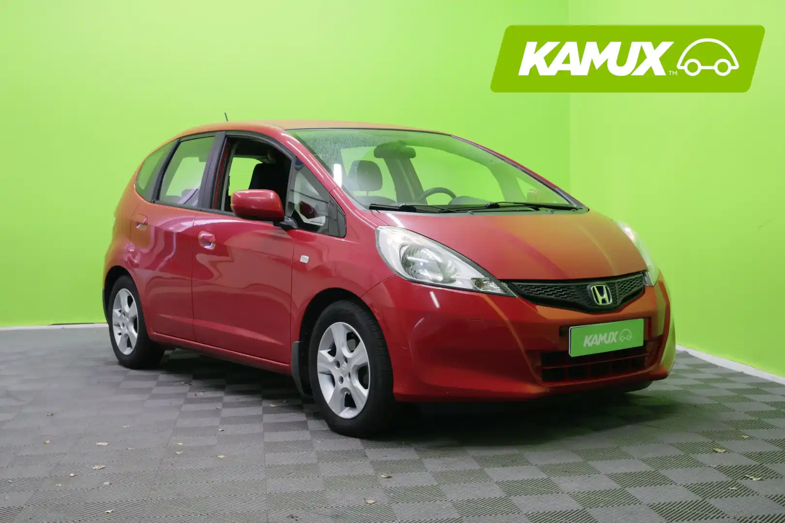 car-image