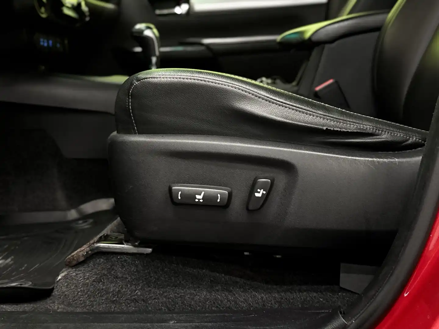 car-image