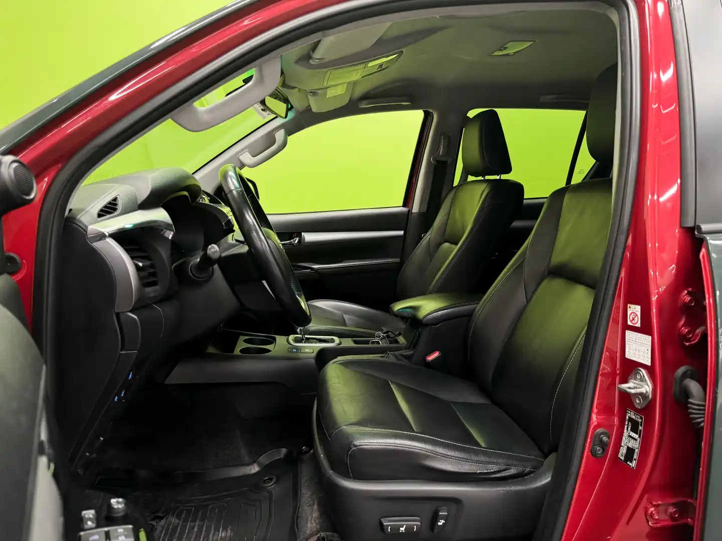 car-image