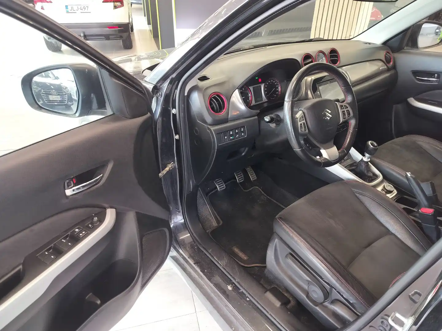 car-image