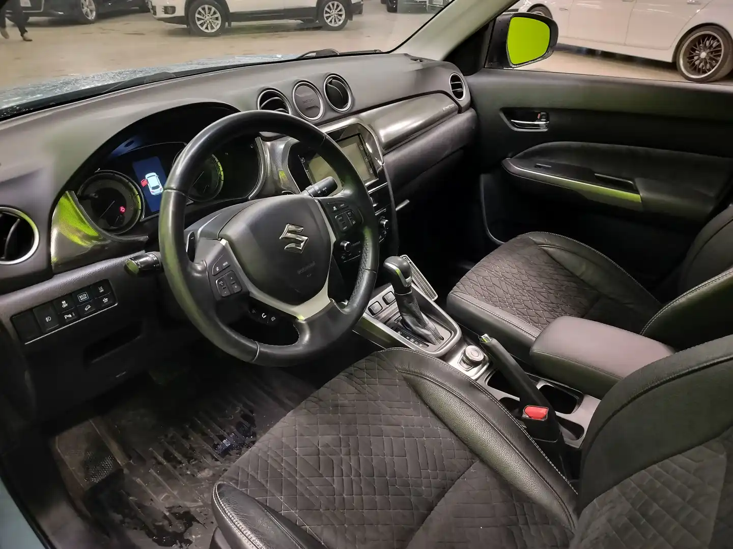 car-image