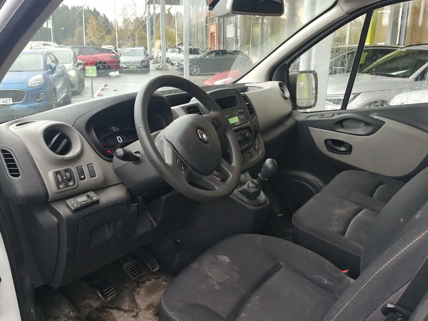 car-image
