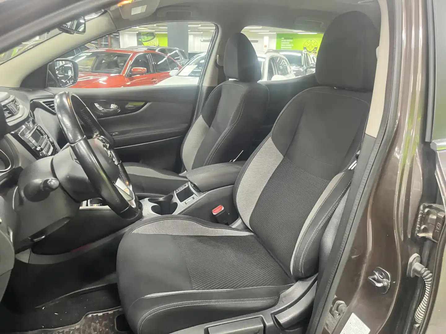 car-image