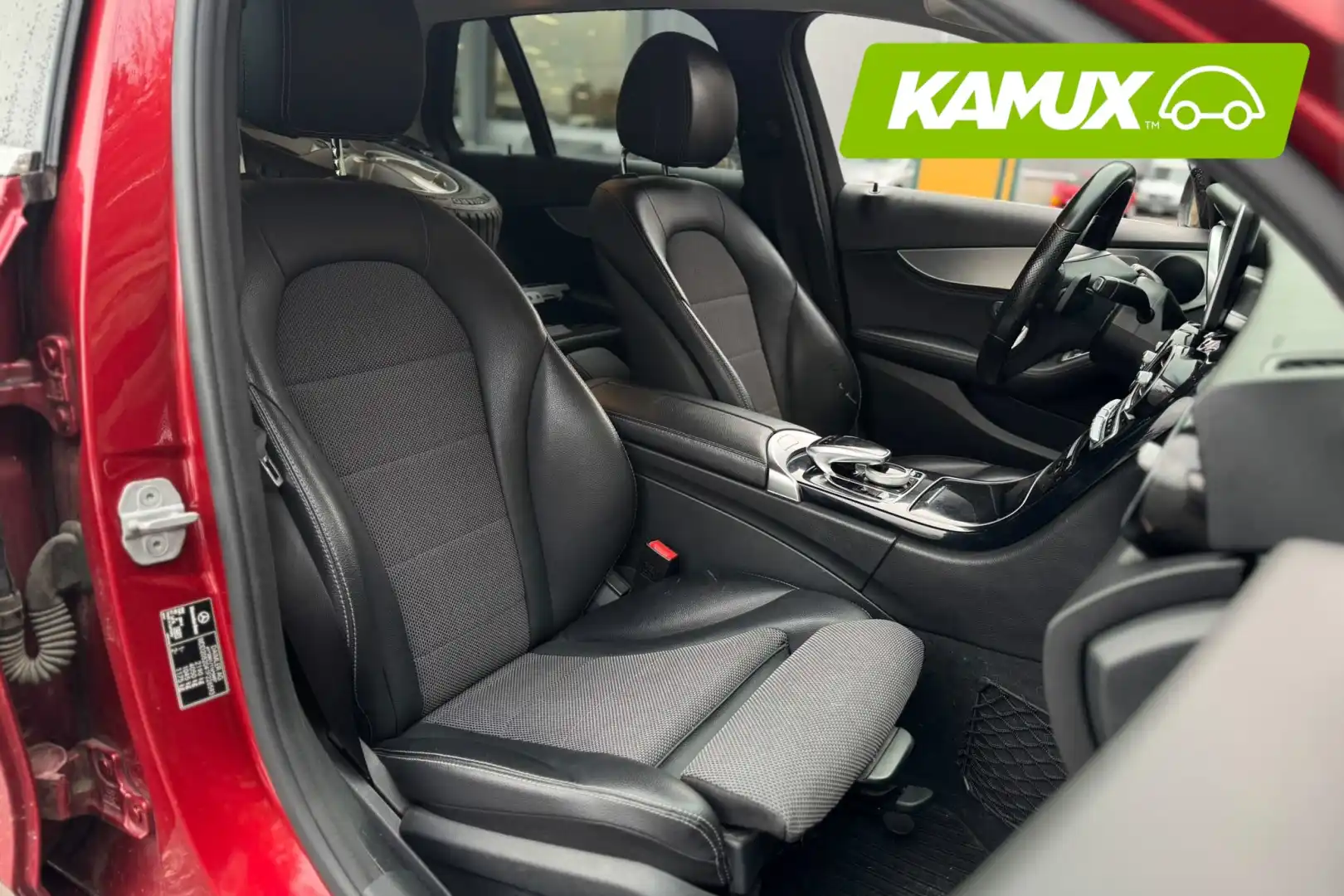 car-image