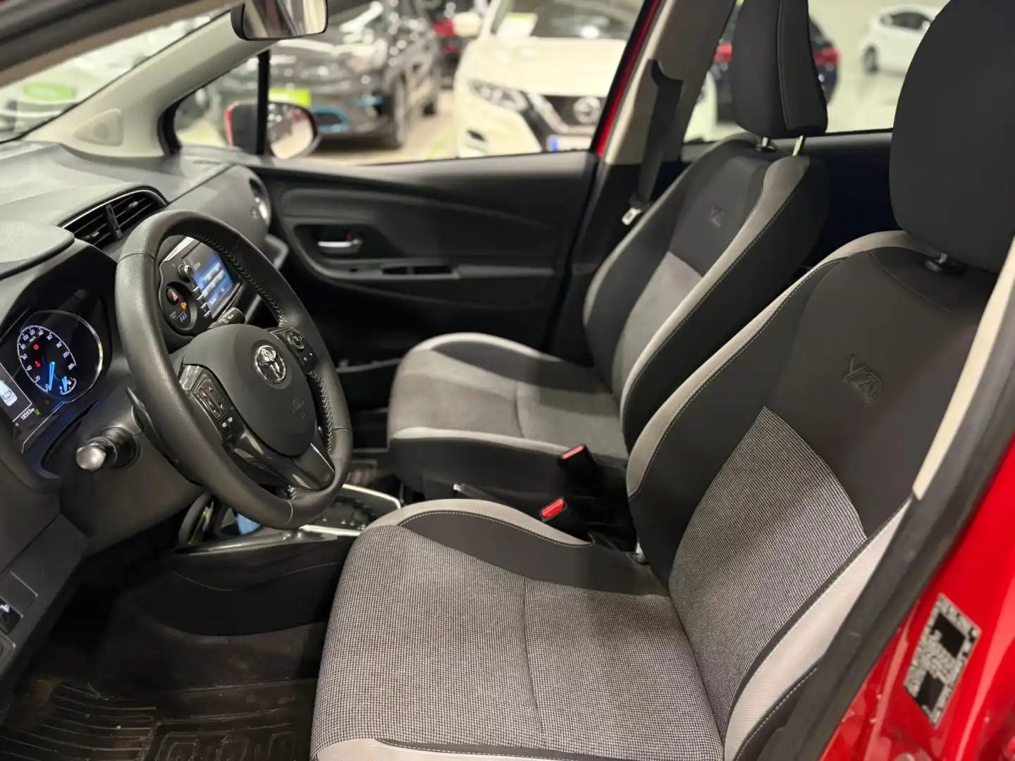car-image