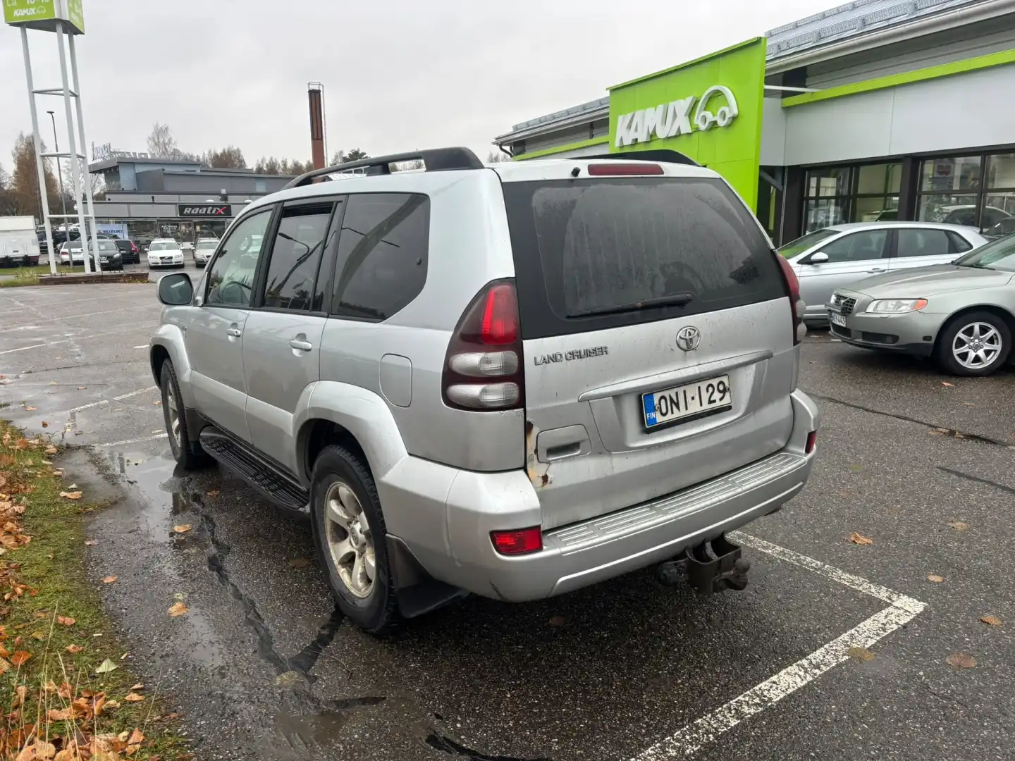 car-image