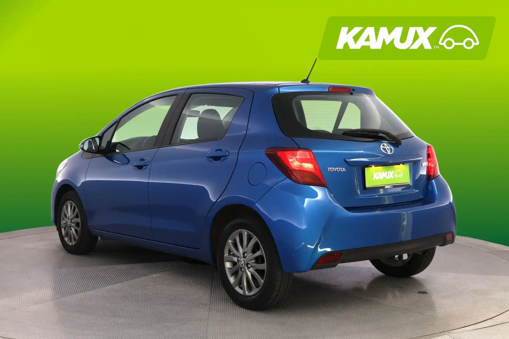 car-image